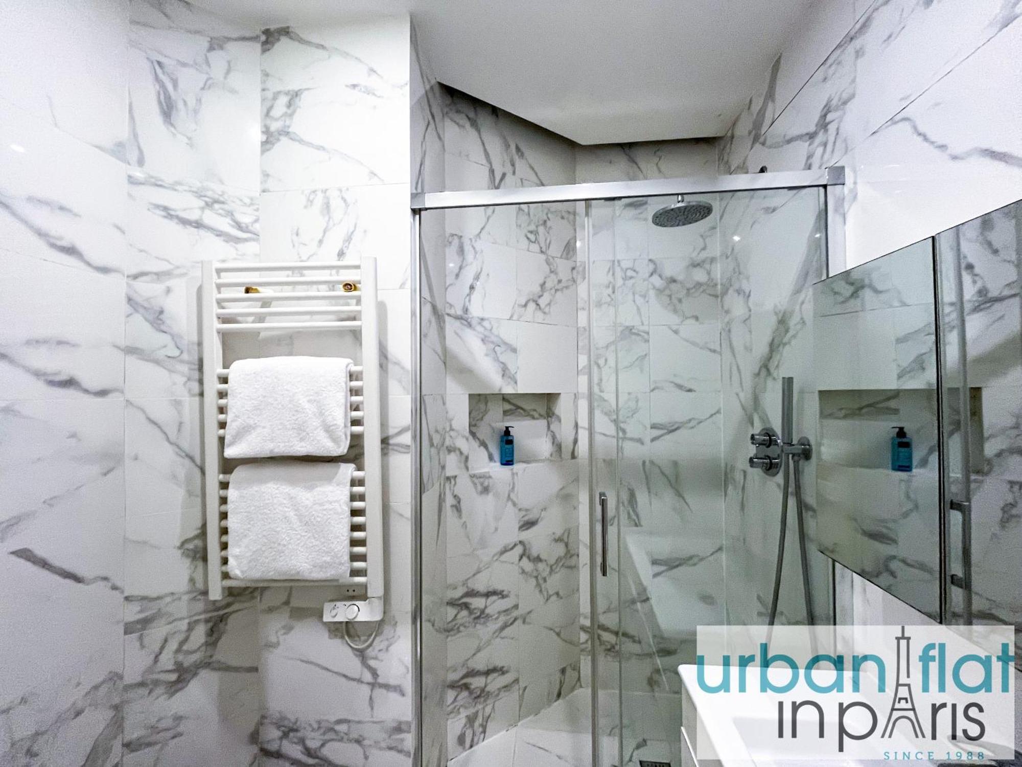 Urban Flat 61 - Pretty 3 Bedrooms In Center Of Parijs